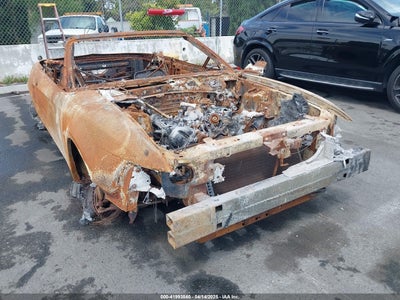 FORD MUSTANG 2000
