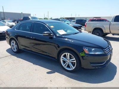 VOLKSWAGEN PASSAT 2014