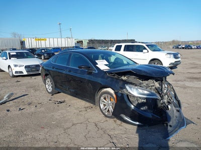 CHRYSLER 200 2015
