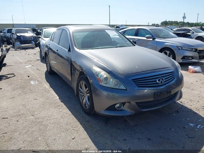 INFINITI Q40 2015