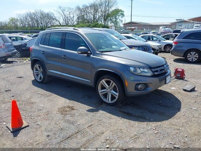 VOLKSWAGEN TIGUAN 2015
