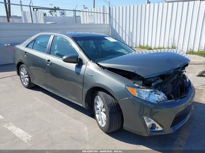 TOYOTA CAMRY HYBRID 2013