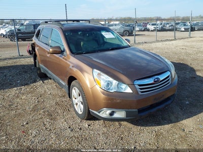 SUBARU OUTBACK 2011