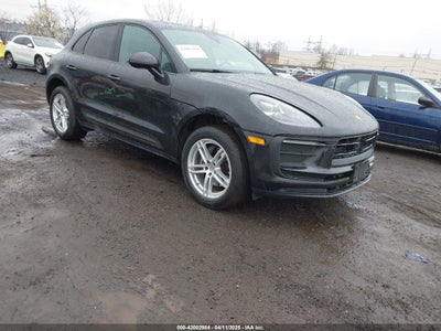 PORSCHE MACAN 2023