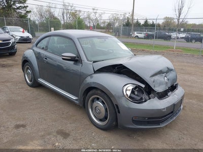VOLKSWAGEN BEETLE 2012