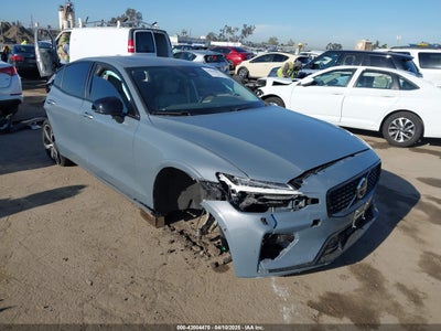 VOLVO S60 2024