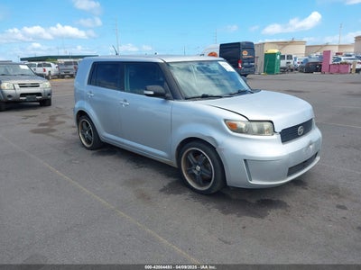 SCION XB 2010