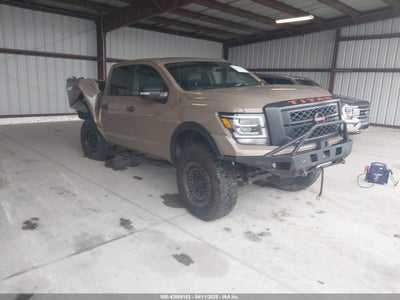 NISSAN TITAN 2021