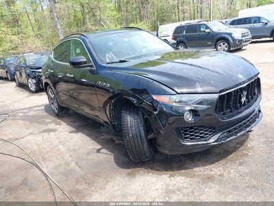 MASERATI LEVANTE 2017