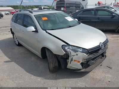 VOLKSWAGEN JETTA SPORTWAGEN 2011