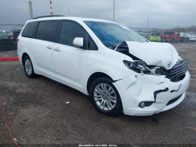 TOYOTA SIENNA 2011