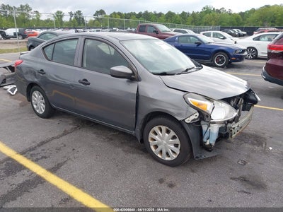 NISSAN VERSA 2017