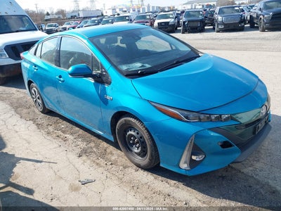 TOYOTA PRIUS PRIME 2017