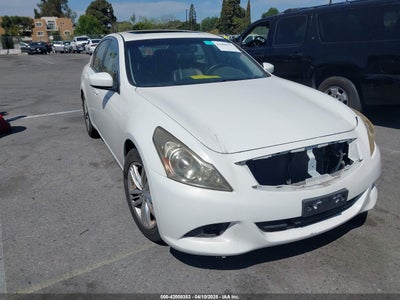 INFINITI G37 2012