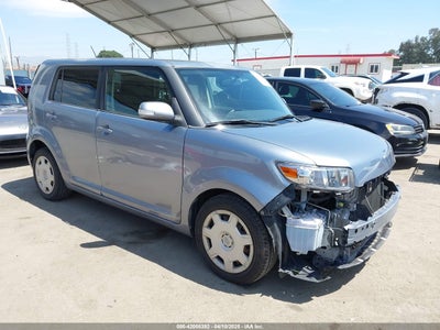 SCION XB 2010