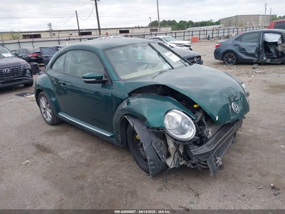 VOLKSWAGEN BEETLE 2017