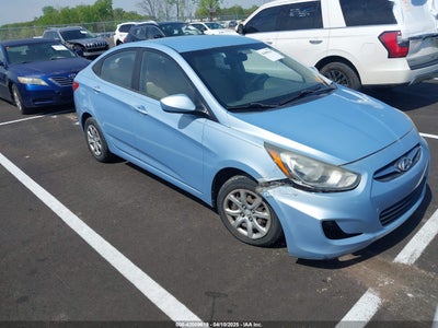 HYUNDAI ACCENT 2012