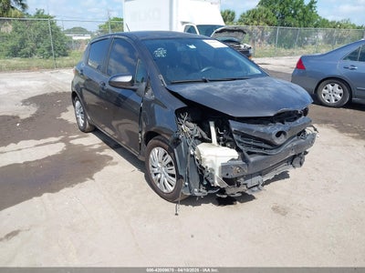 TOYOTA YARIS 2012