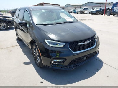 CHRYSLER PACIFICA HYBRID 2023