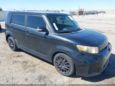 SCION XB 2011