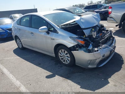 TOYOTA PRIUS PLUG-IN 2013