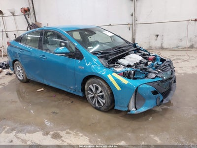 TOYOTA PRIUS PRIME 2017