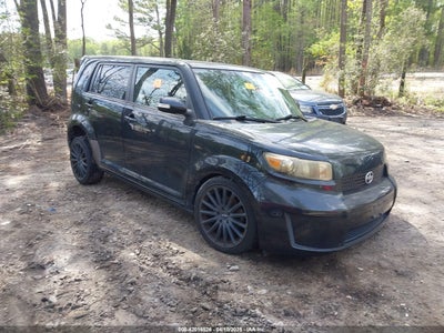 SCION XB 2010