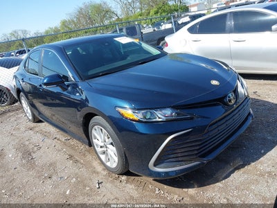 TOYOTA CAMRY 2021