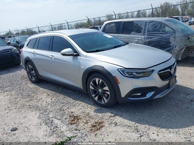 BUICK REGAL TOURX 2018