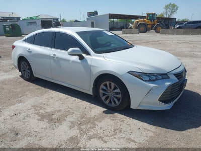 TOYOTA AVALON 2019