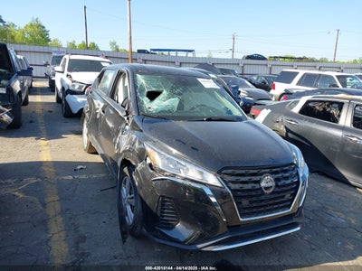 NISSAN KICKS 2023