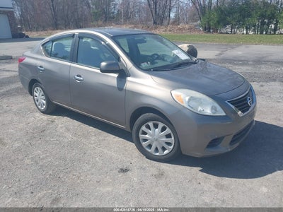 NISSAN VERSA 2012