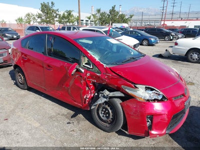 TOYOTA PRIUS 2014