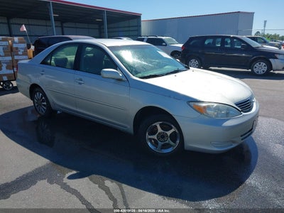 TOYOTA CAMRY 2004