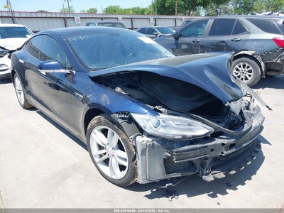 TESLA MODEL S 2014