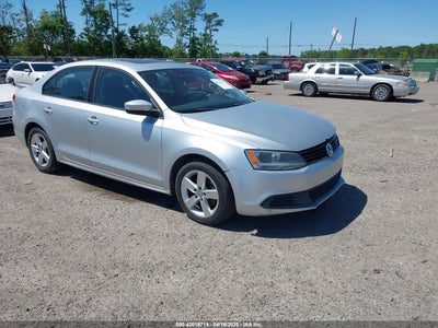 VOLKSWAGEN JETTA 2012