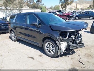 KIA CARNIVAL MPV 2024