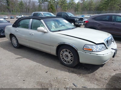 LINCOLN TOWN CAR 2007