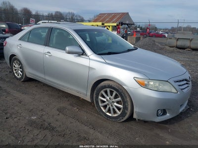 TOYOTA CAMRY 2011