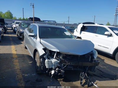 TOYOTA AVALON 2016