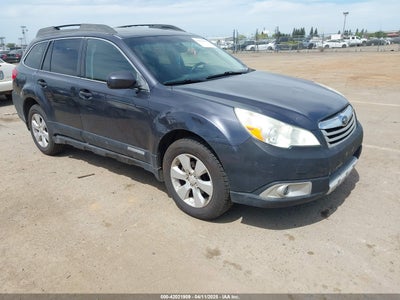 SUBARU OUTBACK 2011