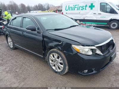 TOYOTA AVALON 2012