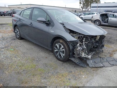 TOYOTA PRIUS PRIME 2017