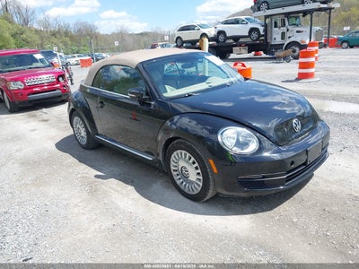 VOLKSWAGEN BEETLE 2014