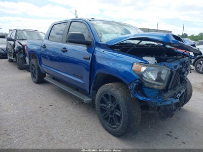 TOYOTA TUNDRA 2018