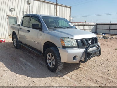 NISSAN TITAN 2011