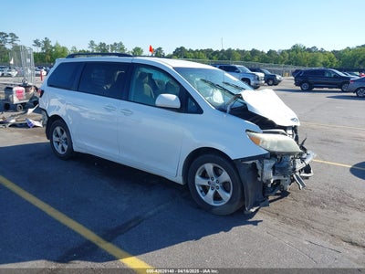 TOYOTA SIENNA 2012