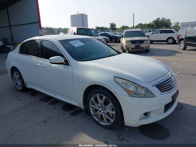 INFINITI G37 2012