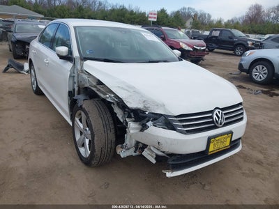 VOLKSWAGEN PASSAT 2015