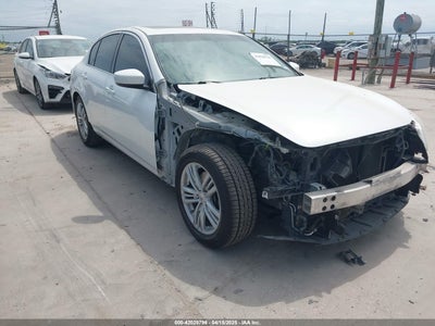 INFINITI Q40 2015